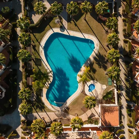 Newly Renovated Townhouse With 5 Bedrooms, Close To The Beach, East * Marbella